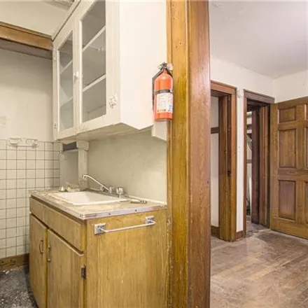 Image 7 - 2016 Fayette Street, North Kansas City, MO 64116, USA - Apartment for sale