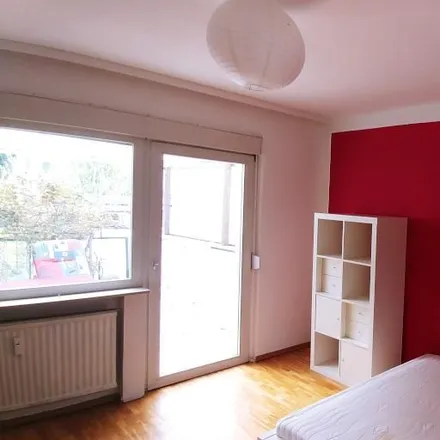 Rent this 3 bed apartment on Strubbergstraße 83 in 60489 Frankfurt, Germany