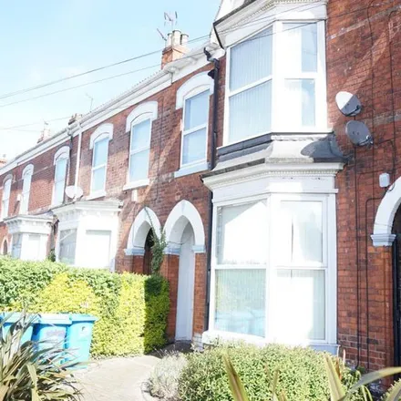 Rent this 2 bed apartment on Westcott Street in Hull, HU8 8LR