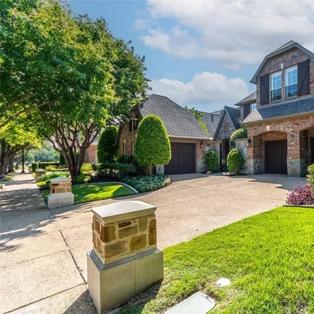 Buy this 3 bed house on 515 Villa Crossing in Southlake, TX 76092