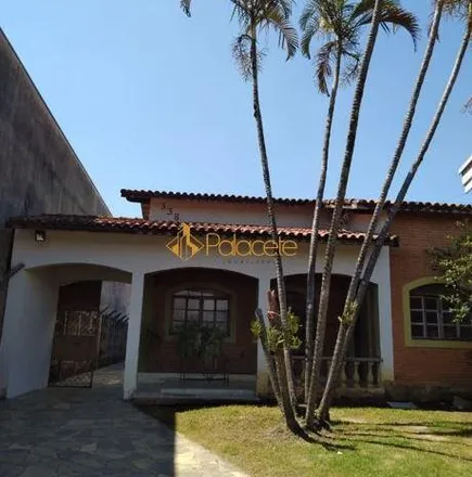 Buy this 3 bed house on Rua São João Bosco in Tabaú, Pindamonhangaba - SP