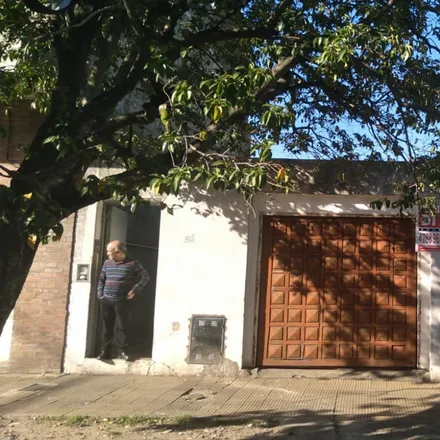 Buy this studio townhouse on 60 - Presidente Bernardino Rivadavia 4113 in Villa Ayacucho, 1650 General San Martín
