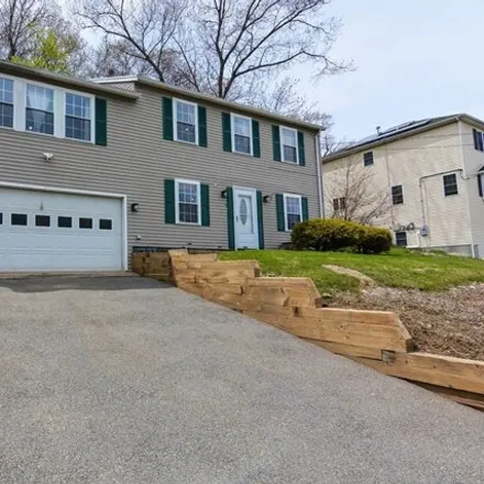 Buy this 3 bed house on 8 Grandview Park in Saugus, MA 01906