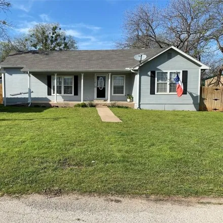 Buy this 3 bed house on 101 East Nolan Street in Rio Vista, Johnson County