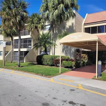 Rent this 2 bed condo on 220 Lakeview Drive in Weston, FL 33326