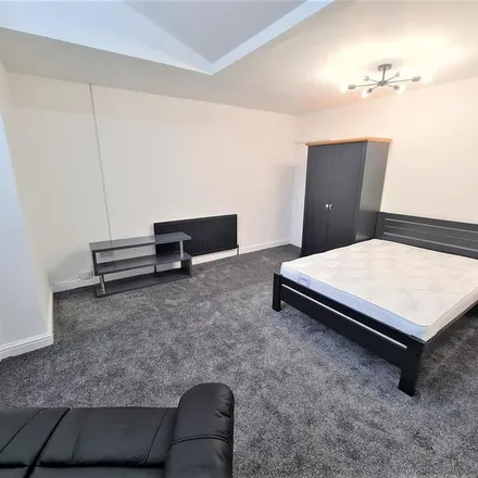 Rent this 1 bed apartment on Newbridge Preparatory School in 51 Newbridge Crescent, Wolverhampton