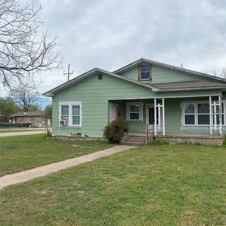 Buy this 4 bed house on 1275 North 10th Street in Abilene, TX 79601