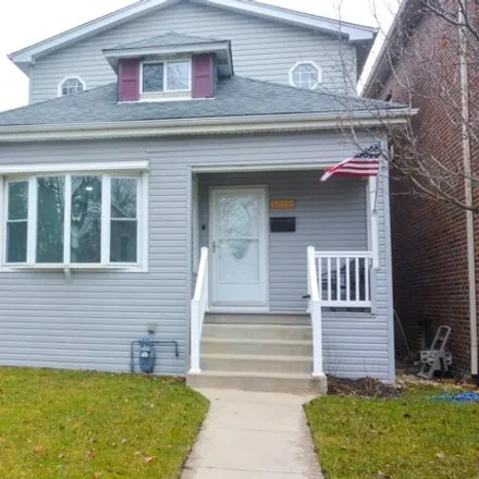 Buy this 3 bed house on 11217 South Christiana Avenue in Chicago, IL 60655