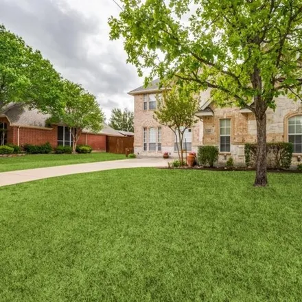 Buy this 3 bed house on 1369 Mallard Circle in Mansfield, TX 76063