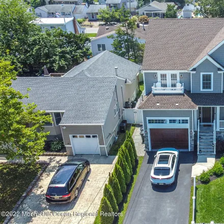 Buy this 4 bed house on 1826 Shore Boulevard in Point Pleasant, NJ 08742