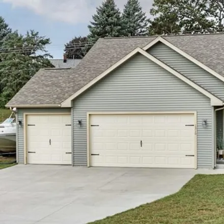 Buy this 3 bed house on 1401 Tillberry Drive in Baraboo, WI 53913