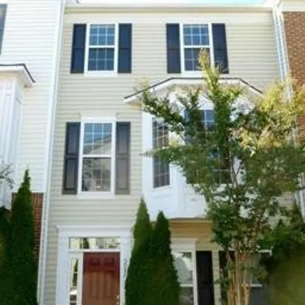 Rent this 3 bed townhouse on Cub Run Stream Valley Trail in Fairfax County, VA 20210