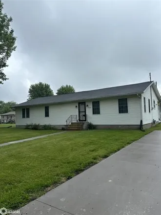 Buy this 3 bed house on 2284 South 12th Street in Burlington, IA 52601