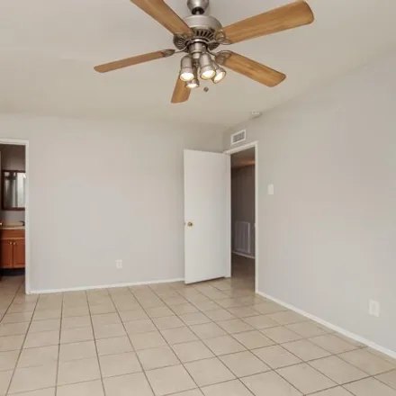 Image 9 - 2625 Branch Oaks Drive, Garland, TX 75043, USA - House for rent