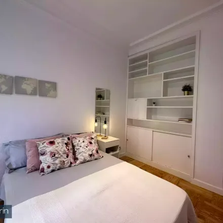 Rent this studio room on Calle del Jardín de San Federico in 15, 28009 Madrid