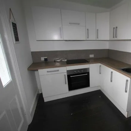 Image 3 - Leighton Avenue, Leigh on Sea, SS9 1AB, United Kingdom - Apartment for rent