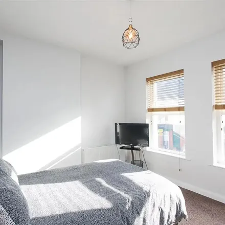 Rent this 2 bed apartment on Sinclair Street in Belfast, BT5 6JR