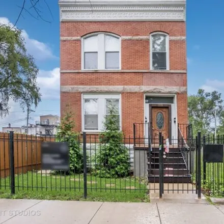 Buy this 6 bed house on 4033 West Monroe Street in Chicago, IL 60624