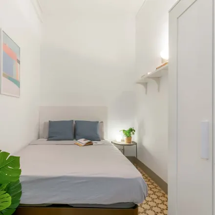 Rent this 6 bed room on Carrer del Rosselló in 218, 08001 Barcelona