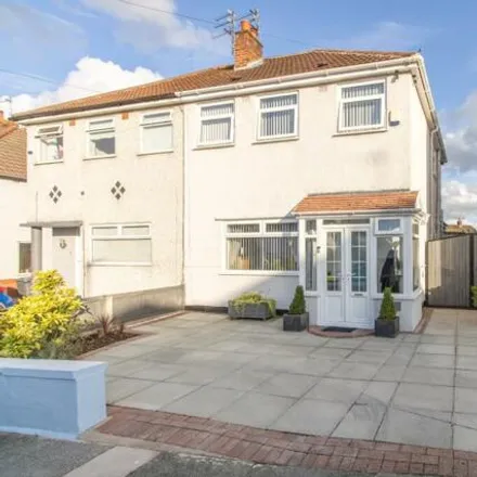 Buy this 3 bed duplex on Coronation Drive in Knowsley, L14 7NT