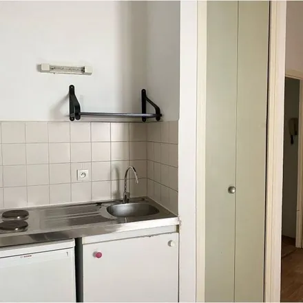 Rent this 1 bed apartment on Handy in Rue de Metz, 31000 Toulouse