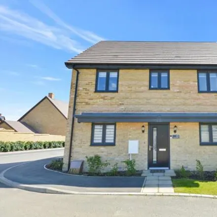Buy this 3 bed house on Saddleback Close in Cheeseman's Green, TN25 7LP