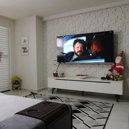Buy this 2 bed apartment on Rua Renato Meira Lima in Tanque, Rio de Janeiro - RJ