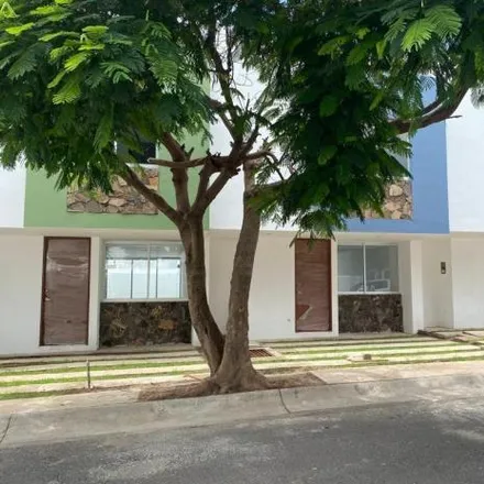 Buy this 3 bed house on Prolongación González Gallo in 45602 Tlaquepaque, JAL