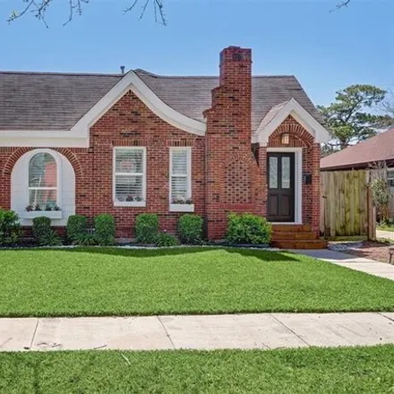 Buy this 4 bed house on 2882 Barbee Street in Houston, TX 77004