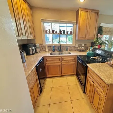 Image 3 - 1328 Lorilyn Avenue, Paradise, NV 89119, USA - Condo for rent