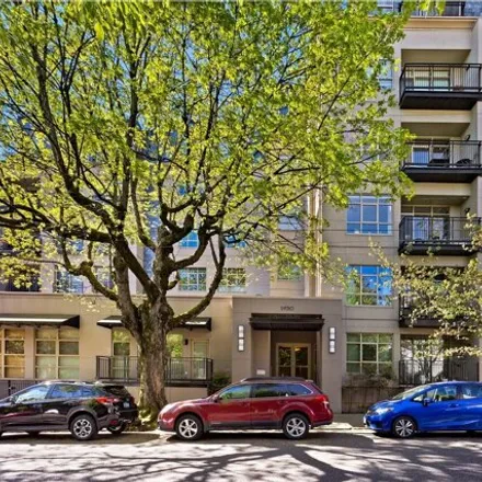 Buy this 2 bed condo on Northwest 19th Avenue in Portland, OR 97209