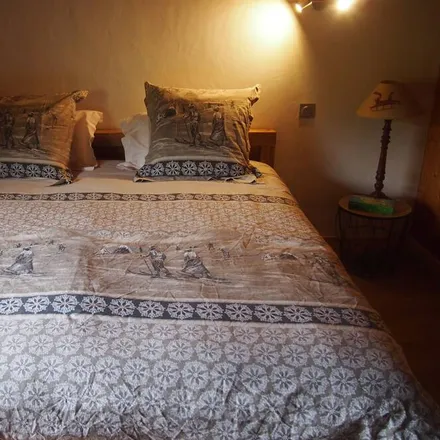 Rent this 4 bed house on 74170 Saint-Gervais-les-Bains