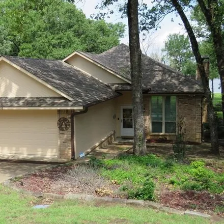 Buy this 3 bed house on 808 Oaklanding Cir in Kemp, Texas