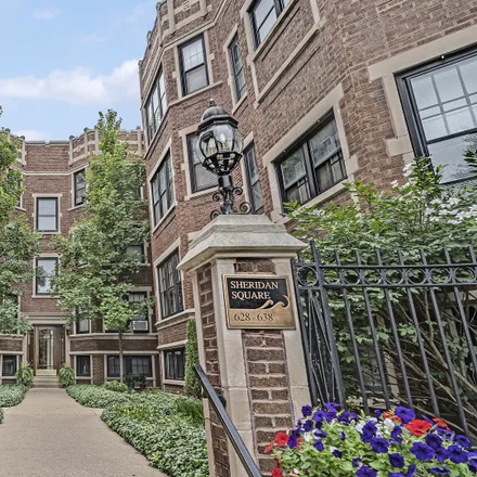 Buy this 2 bed house on Sheridan Square Apartments in 620-638 Sheridan Square, Evanston