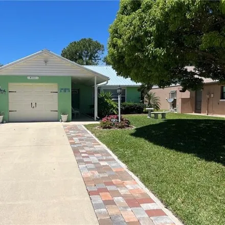 Buy this 2 bed house on 4105 Thompson Avenue in Sebring, FL 33875