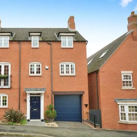 Buy this 4 bed townhouse on Portsmouth Close in Coton Park, DE11 9TH
