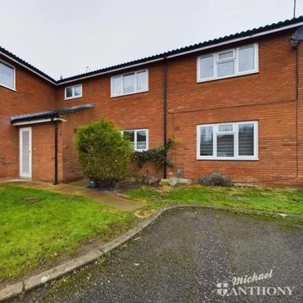 Image 1 - Humber Drive, Aylesbury, HP21 8TP, United Kingdom - Townhouse for sale