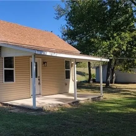 Buy this 2 bed house on 252 Carr Avenue in Osawatomie, Miami County