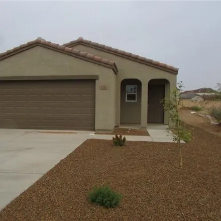 Rent this 3 bed house on Anasazi Drive in Bullhead City, AZ 86439