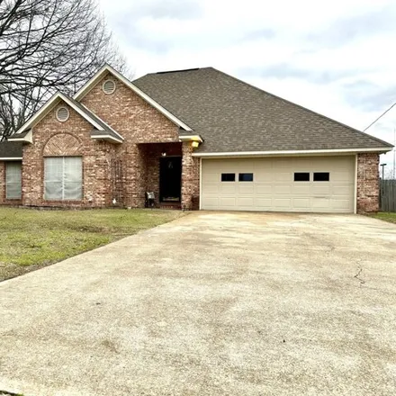 Buy this 3 bed house on 122 Westwood Circle in Saltillo, MS 38866
