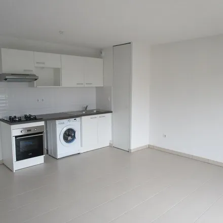 Rent this 1 bed apartment on 25 Avenue Vincent Auriol in 31120 Roquettes, France