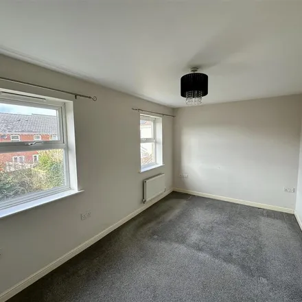 Image 6 - Carlton Moor Crescent, Darlington, DL1 4RF, United Kingdom - Duplex for rent