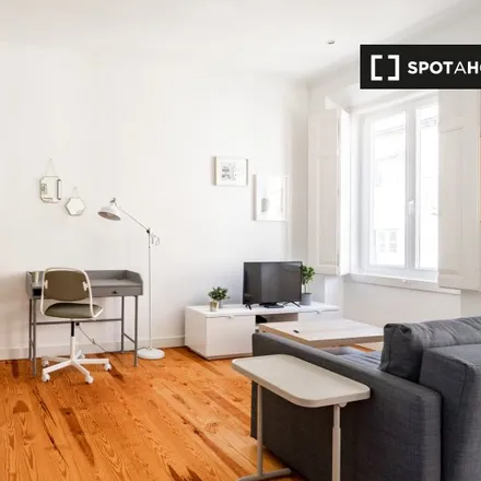 Rent this 1 bed apartment on Rua dos Ferreiros à Estrela 69 in 1200-662 Lisbon, Portugal