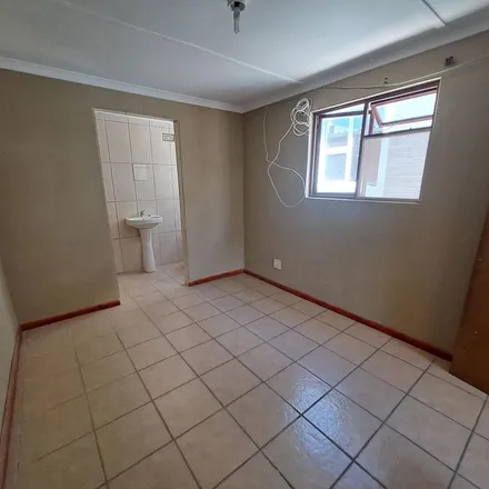 Image 8 - Wespoort Drive, Rocklands, Mitchells Plain, 7785, South Africa - Apartment for rent