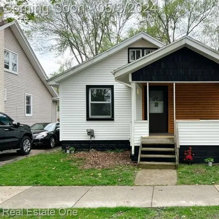 Buy this 3 bed house on 927 North Lafayette Avenue in Royal Oak, MI 48067