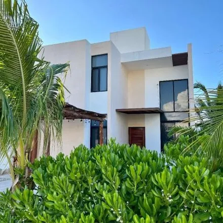 Buy this 3 bed house on Calle 21 in Yucalpetén Puerto, 97336 Progreso