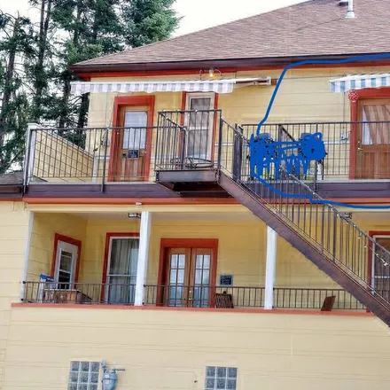 Image 7 - Nelson, BC V1L 4K2, Canada - House for rent