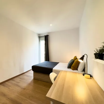Rent this 1 bed room on Carrer Nou de la Rambla in 106, 08001 Barcelona
