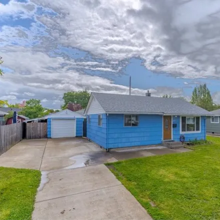 Buy this 2 bed house on 245 Davidson Street Southeast in Albany, OR 97321