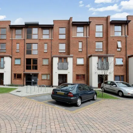 Rent this 2 bed apartment on Tomlin Court in Commonwealth Drive, Three Bridges